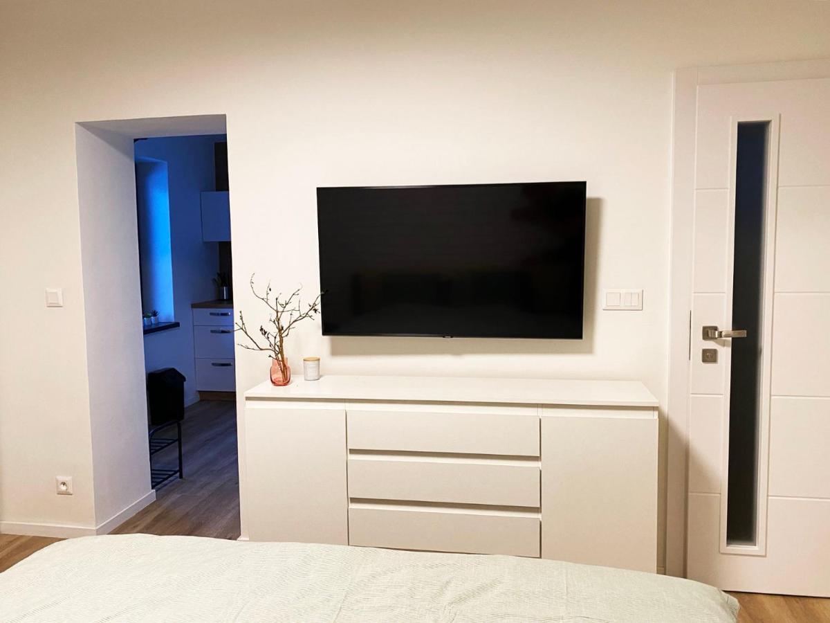 Apartmány Elli Mýto pod Ďumbierom Esterno foto