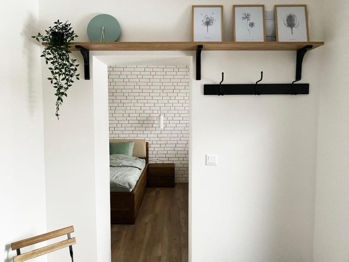 Apartmány Elli Mýto pod Ďumbierom Esterno foto